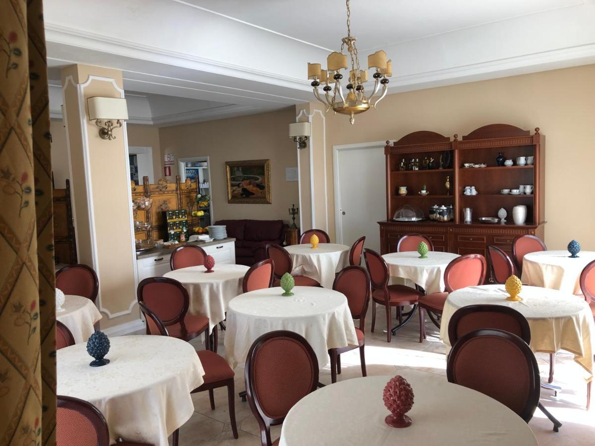 D'Angelo Palace Hotel مازارا ديل فالو المظهر الخارجي الصورة