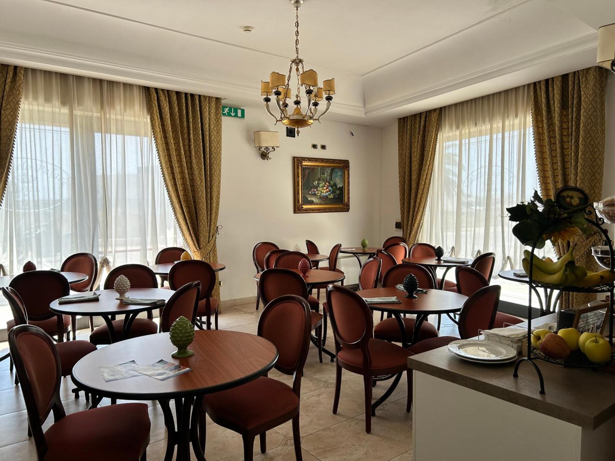 D'Angelo Palace Hotel مازارا ديل فالو المظهر الخارجي الصورة