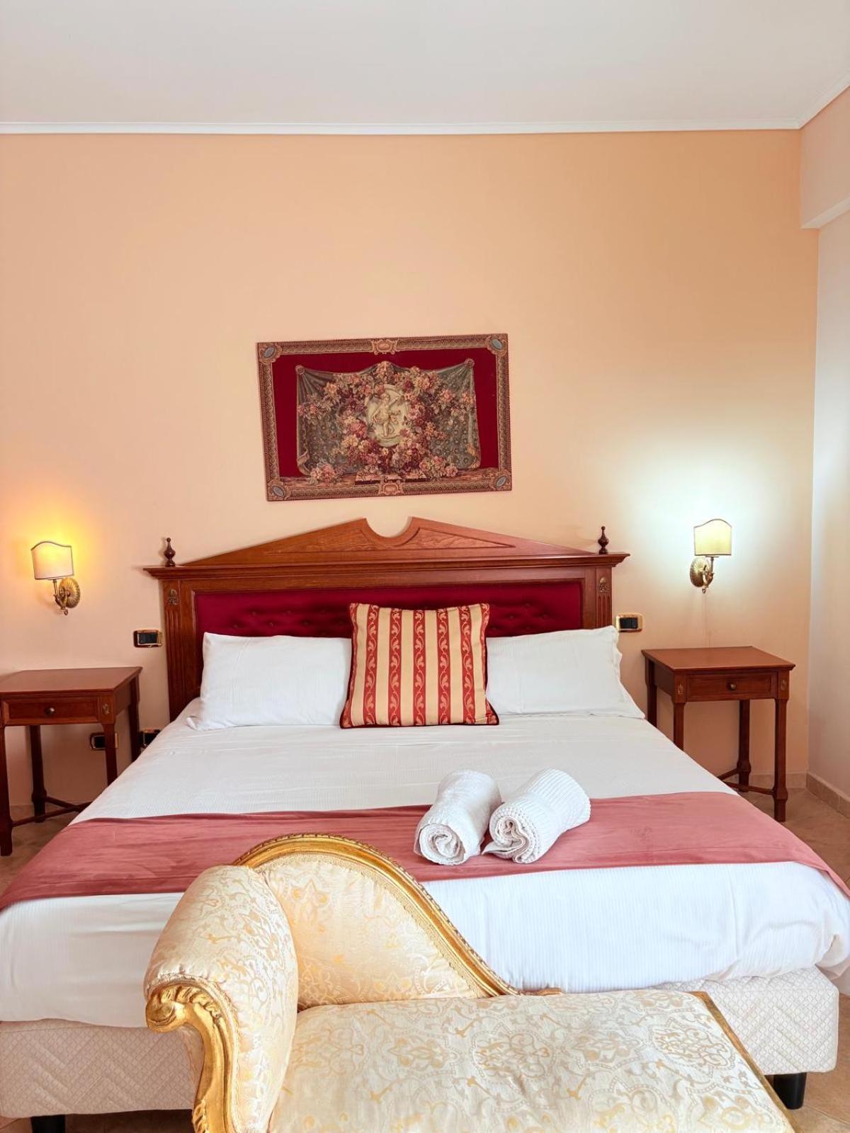 D'Angelo Palace Hotel مازارا ديل فالو المظهر الخارجي الصورة