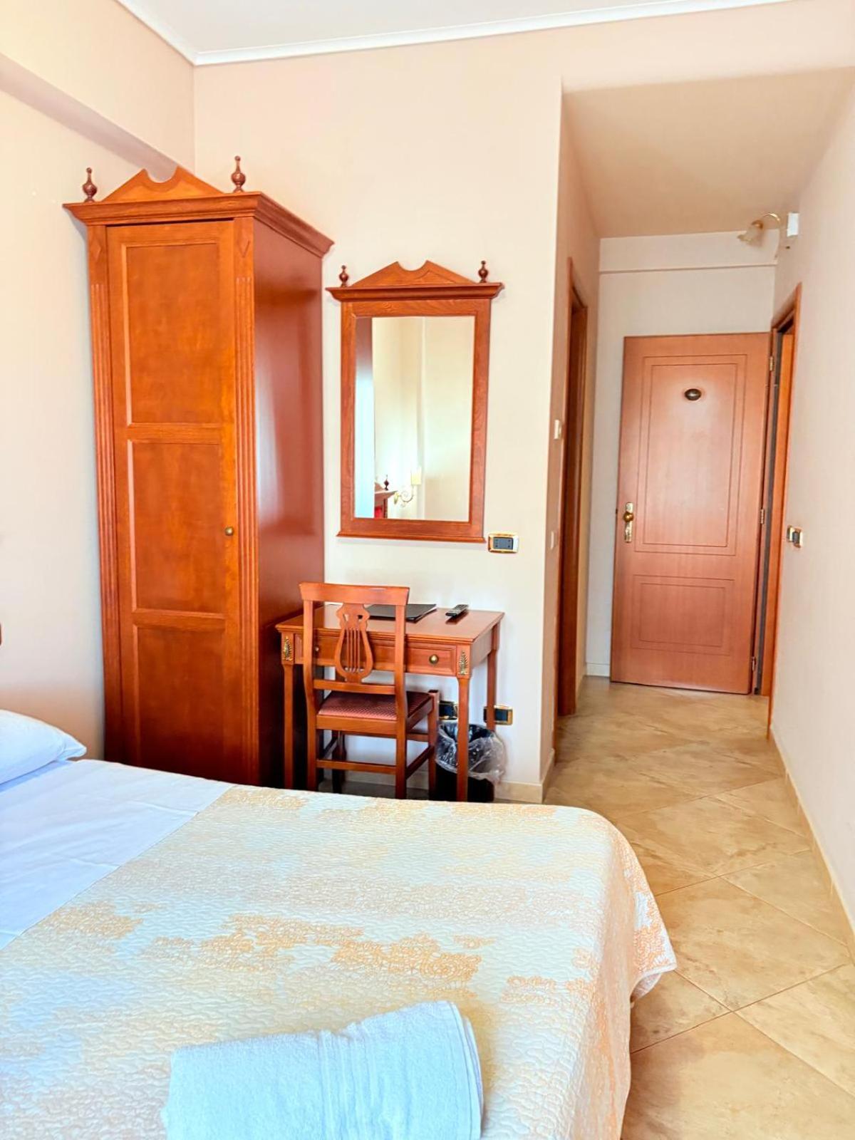 D'Angelo Palace Hotel مازارا ديل فالو المظهر الخارجي الصورة