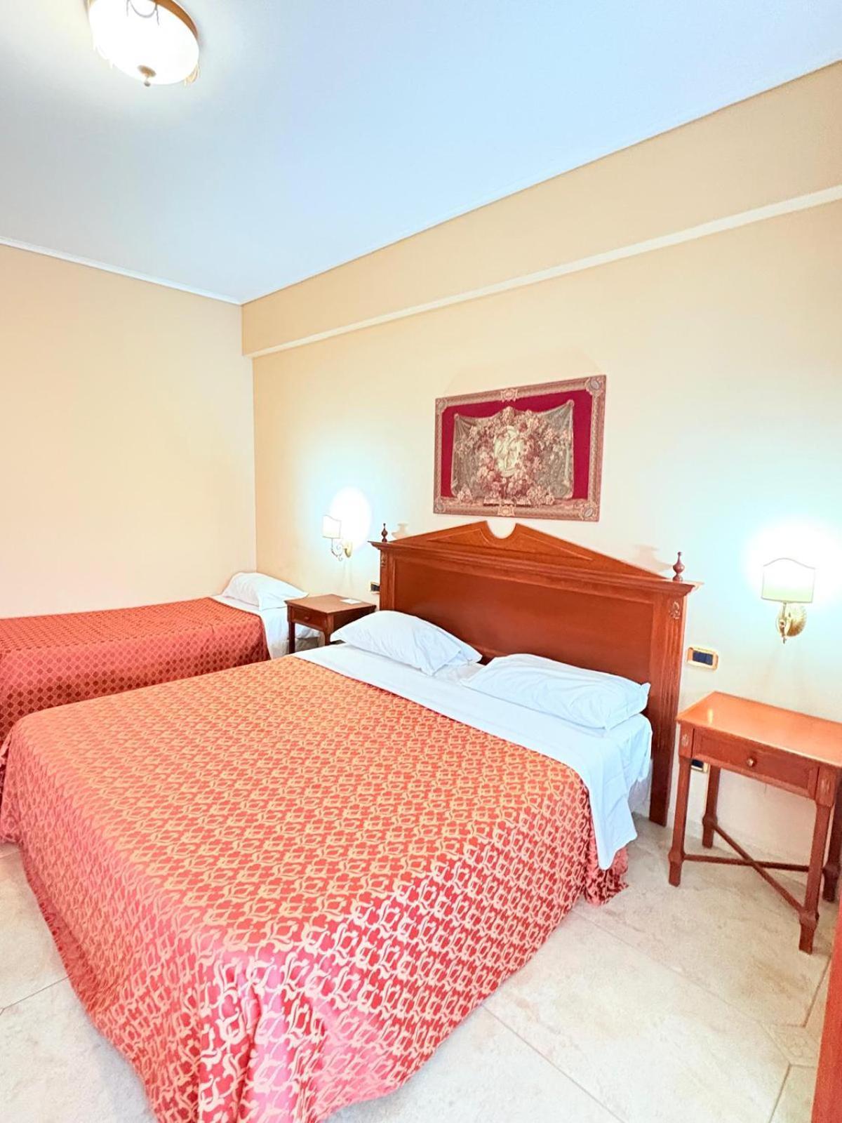 D'Angelo Palace Hotel مازارا ديل فالو المظهر الخارجي الصورة
