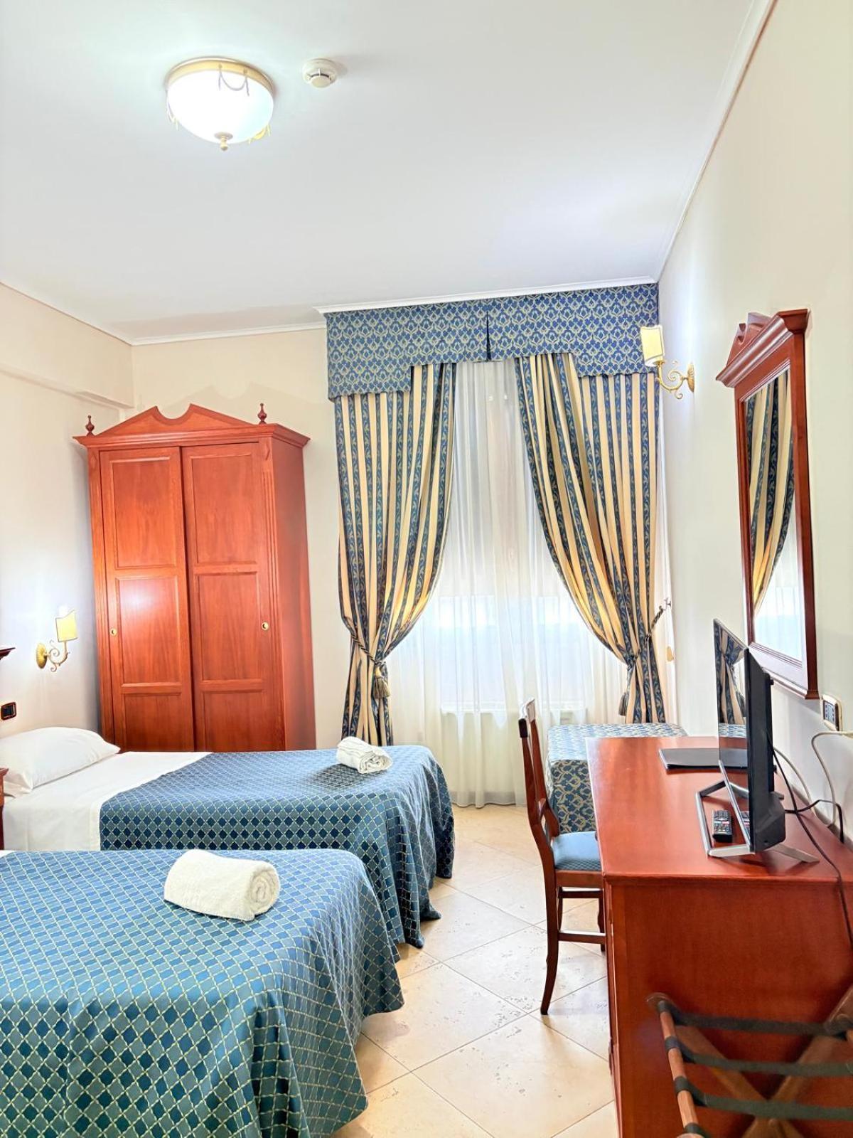 D'Angelo Palace Hotel مازارا ديل فالو المظهر الخارجي الصورة